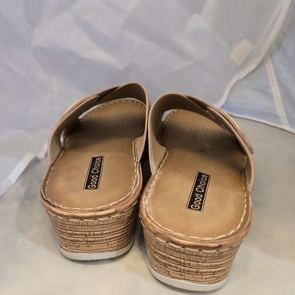 Good Chic Shell Colored Wedge Sandals with Gold Metallic Accent - Picture 2 of 4